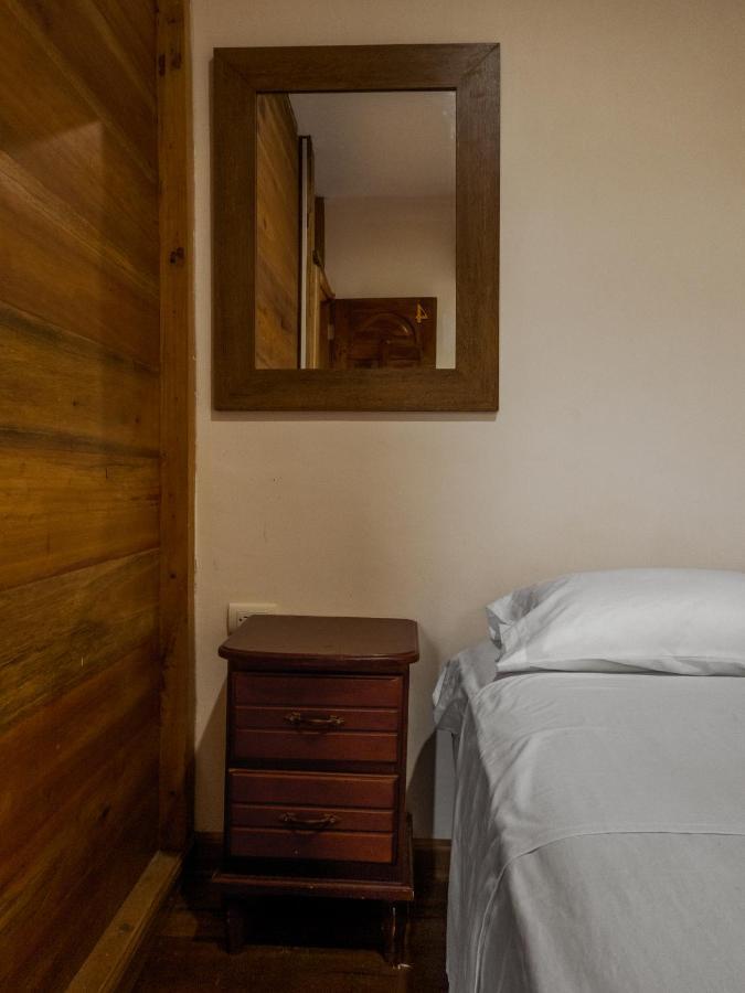 Hostal Tortuga Dorada Пуэрто-Лопес Экстерьер фото