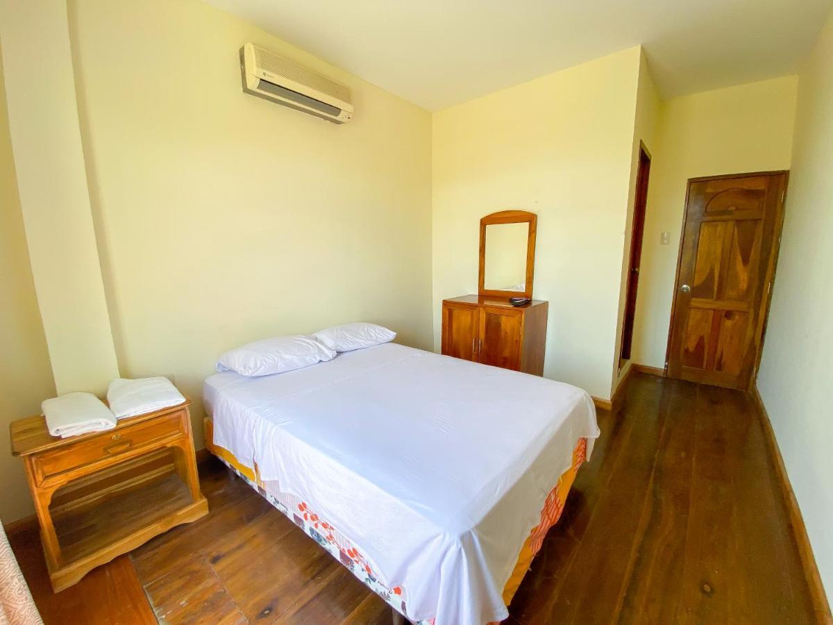Hostal Tortuga Dorada Пуэрто-Лопес Экстерьер фото