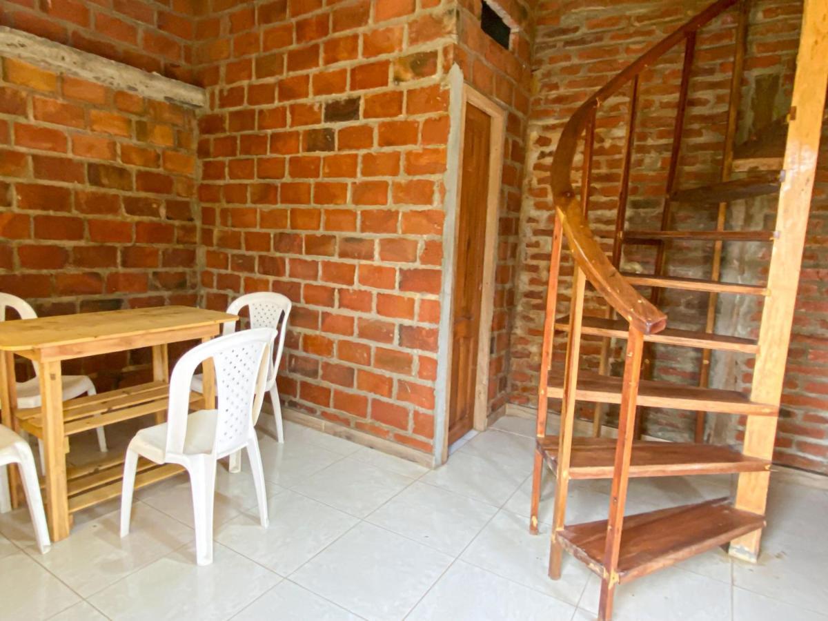 Hostal Tortuga Dorada Пуэрто-Лопес Экстерьер фото